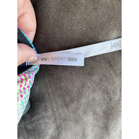 Victorias Secret VSX Womens Sports Bra 34D Knockout Double Bra Racerback Zipper - Picture 8 of 9